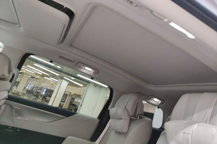 Used Buick GL8 New Energy 2024 Lu Zun Luxury Edition 6-Seater Headliner