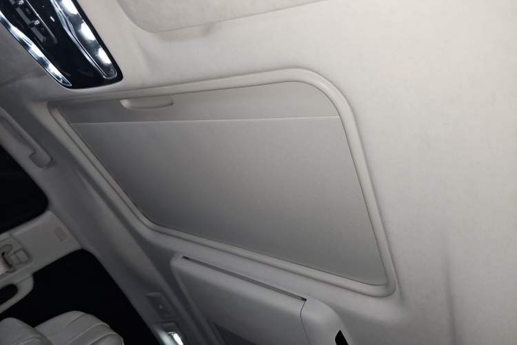 Used Buick GL8 New Energy 2024 Lu Zun Luxury Edition 6-Seater Headliner