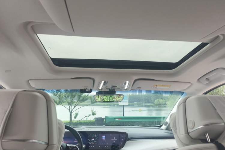Used Buick GL8 New Energy 2024 Lu Zun Deluxe Edition 7-Seater Headliner
