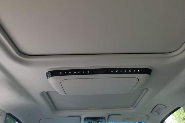 Used Buick GL8 New Energy 2024 Lu Zun Luxury Edition 7-Seater Headliner
