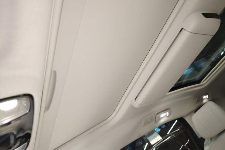 Used Buick GL8 New Energy 2024 Lu Zun Luxury Edition 7-Seater Headliner