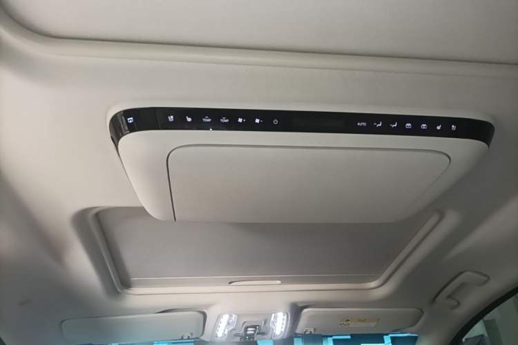 Used Buick GL8 New Energy 2024 Lu Zun Deluxe Edition 7-Seater Headliner