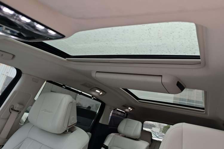 Used Buick GL8 New Energy 2024 Lu Zun Luxury Edition 7-Seater Headliner