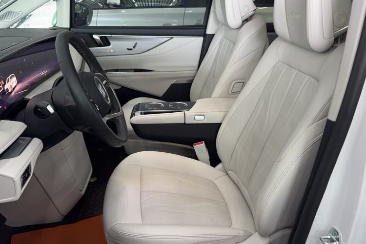 Used Buick GL8 New Energy 2024 Lu Zun Deluxe Edition 7-Seater Interior 2