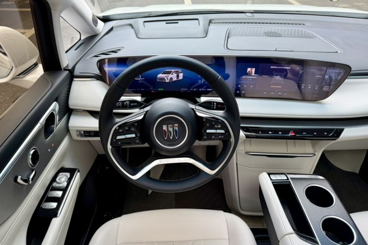 Used Buick GL8 New Energy 2024 Lu Zun Deluxe Edition 7-Seater Interior 2