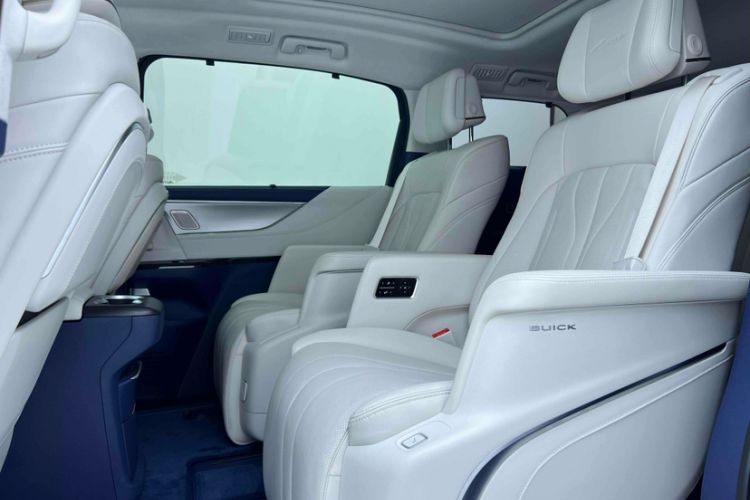 Used Buick GL8 New Energy 2024 Lu Zun Luxury Edition 7-Seater Interior 3