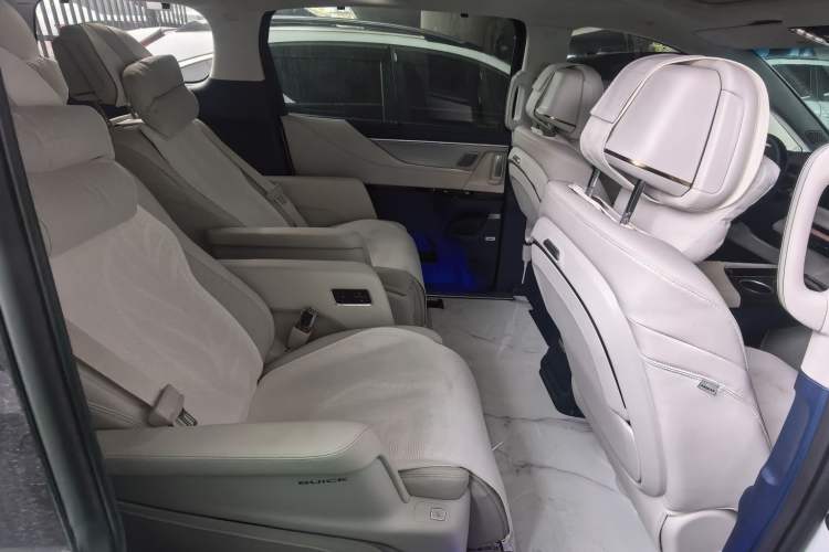Used Buick GL8 New Energy 2024 Lu Zun Luxury Edition 7-Seater Interior 3