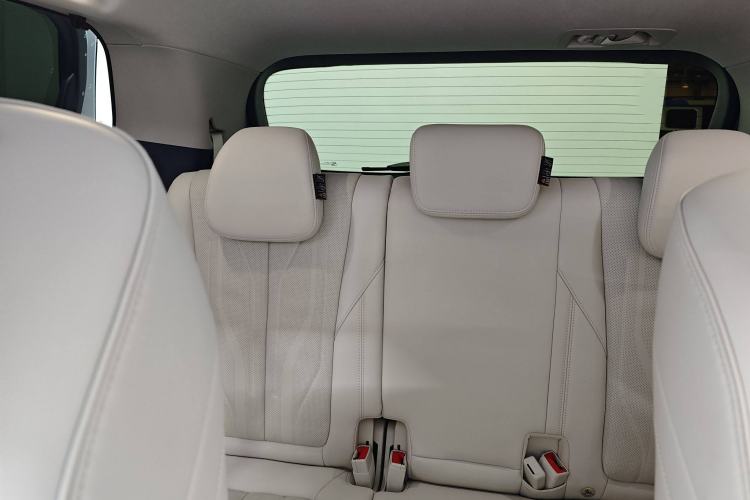 Used Buick GL8 New Energy 2024 Lu Zun Luxury Edition 7-Seater Interior 3