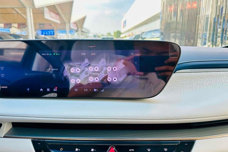 Used Buick GL8 New Energy 2024 Lu Zun Luxury Edition 6-Seater Interior 7