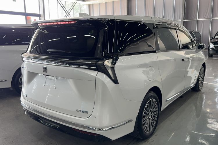 Used Buick GL8 New Energy 2024 Lu Zun Deluxe Edition 7-Seater Interior 9