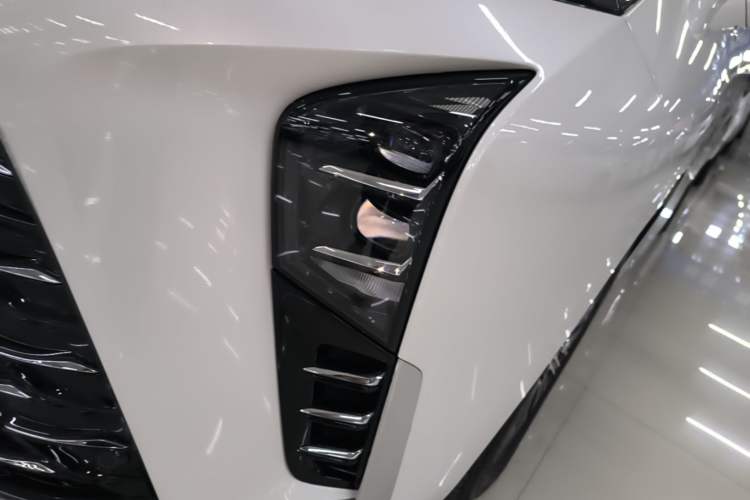 Used Buick GL8 New Energy 2024 Lu Zun Luxury Edition 7-Seater Left Front Headlight