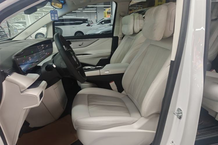Used Buick GL8 New Energy 2024 Lu Zun Smart Edition 7-Seater Left Front Seat