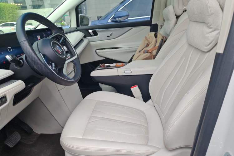 Used Buick GL8 New Energy 2024 Lu Zun Smart Edition 7-Seater Left Front Seat