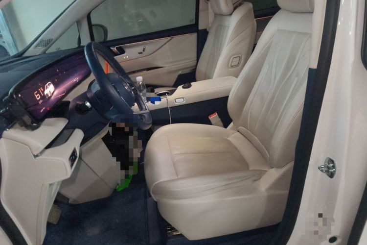 Used Buick GL8 New Energy 2024 Lu Zun Luxury Edition 7-Seater Left Front Seat
