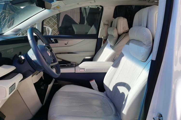 Used Buick GL8 New Energy 2024 Lu Zun Luxury Edition 7-Seater Left Front Seat