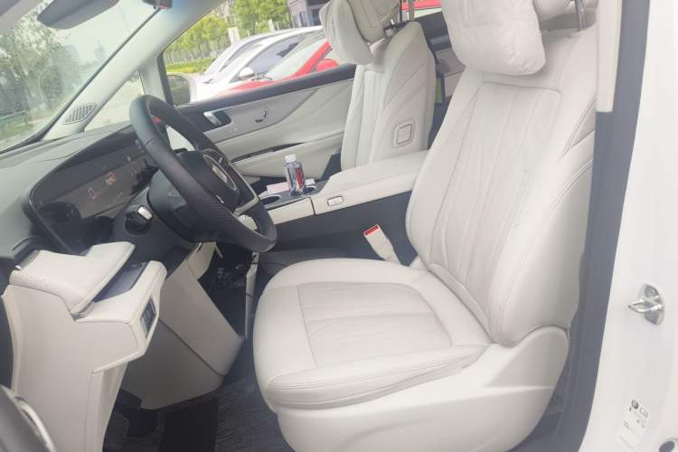 Used Buick GL8 New Energy 2024 Lu Zun Deluxe Edition 7-Seater Left Front Seat