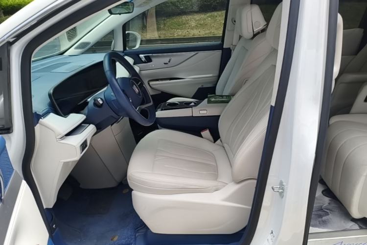 Used Buick GL8 New Energy 2024 Lu Zun Luxury Edition 6-Seater Left Front Seat