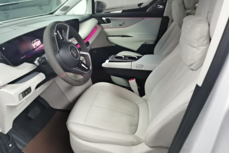 Used Buick GL8 New Energy 2024 Lu Zun Luxury Edition 7-Seater Left Front Seat