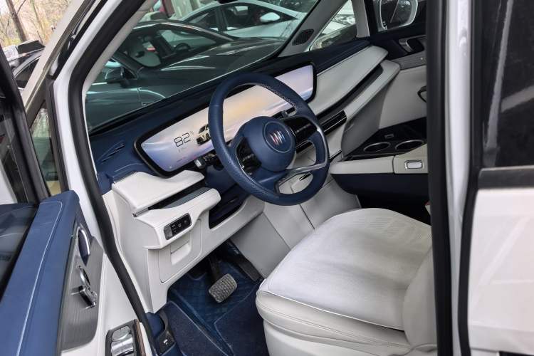 Used Buick GL8 New Energy 2024 Lu Zun Luxury Edition 7-Seater Left Front Seat
