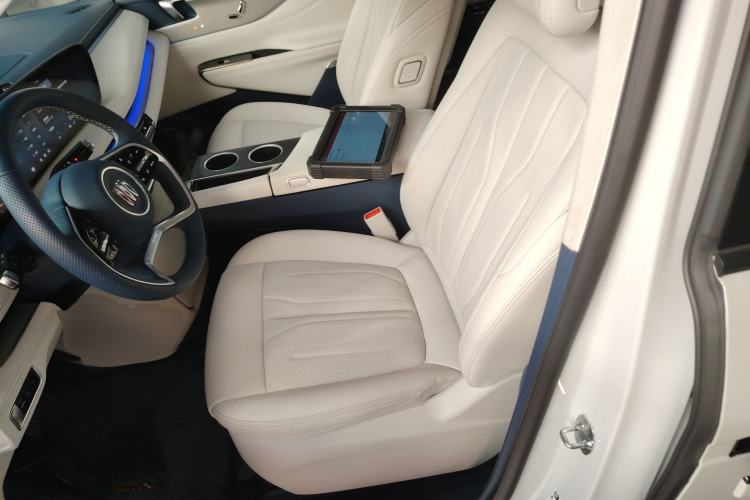 Used Buick GL8 New Energy 2024 Lu Zun Luxury Edition 7-Seater Left Front Seat