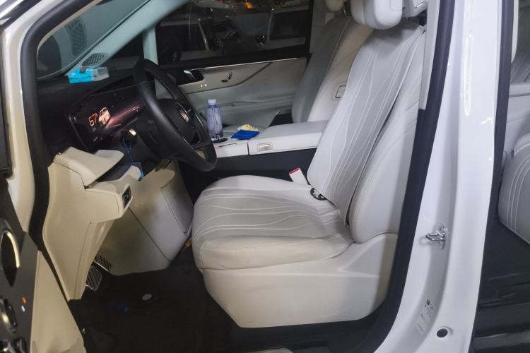 Used Buick GL8 New Energy 2024 Lu Zun Deluxe Edition 7-Seater Left Front Seat