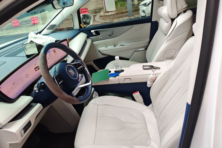 Used Buick GL8 New Energy 2024 Lu Zun Luxury Edition 7-Seater Left Front Seat