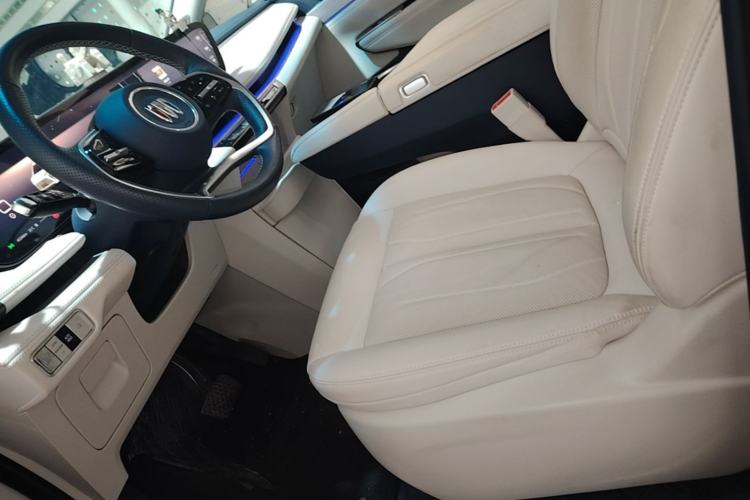Used Buick GL8 New Energy 2024 Lu Zun Luxury Edition 7-Seater Left Front Seat