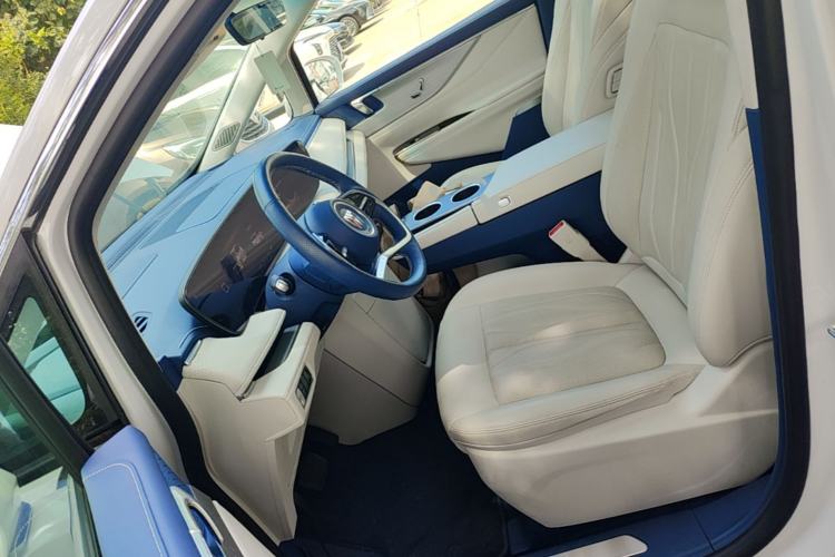 Used Buick GL8 New Energy 2024 Lu Zun Luxury Edition 7-Seater Left Front Seat
