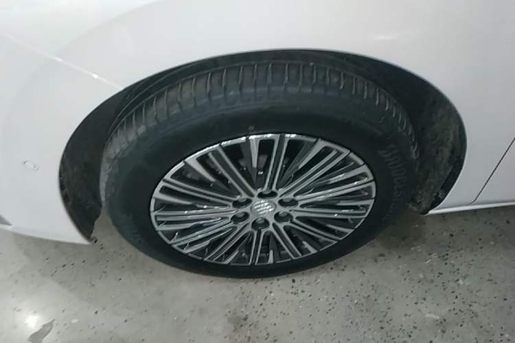 Used Buick GL8 New Energy 2024 Lu Zun Luxury Edition 6-Seater Left Front Wheel Hub