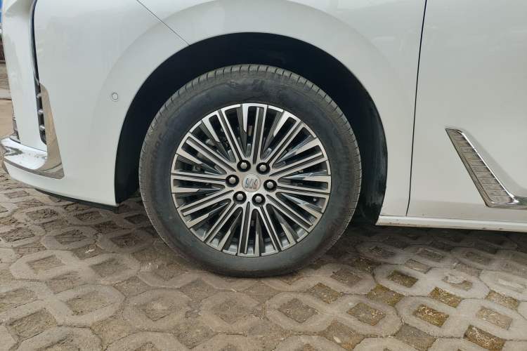 Used Buick GL8 New Energy 2024 Lu Zun Luxury Edition 7-Seater Left Front Wheel Hub
