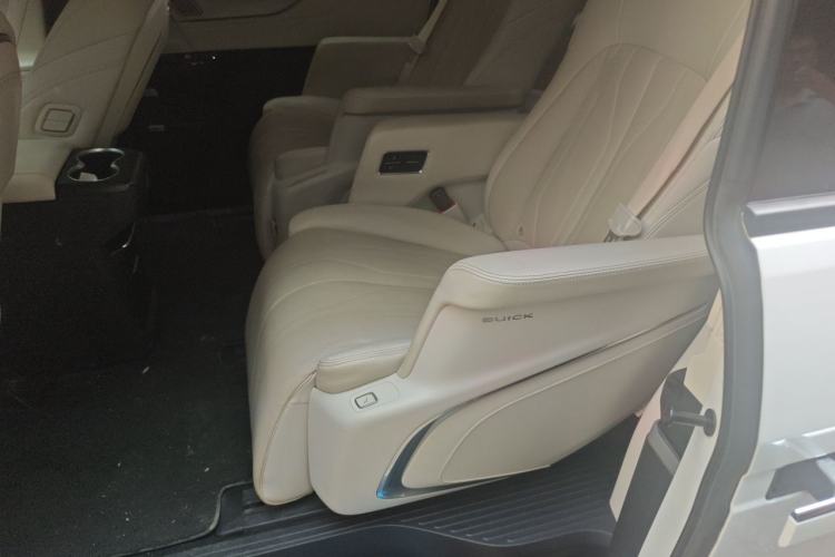Used Buick GL8 New Energy 2024 Lu Zun Deluxe Edition 7-Seater Left Rear Seat