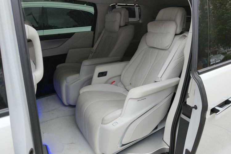 Used Buick GL8 New Energy 2024 Lu Zun Deluxe Edition 7-Seater Left Rear Seat