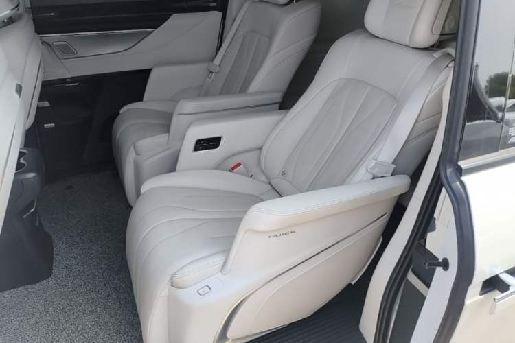 Used Buick GL8 New Energy 2024 Lu Zun Deluxe Edition 7-Seater Left Rear Seat