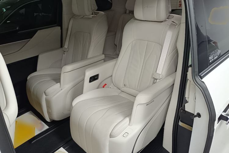 Used Buick GL8 New Energy 2024 Lu Zun Deluxe Edition 7-Seater Left Rear Seat