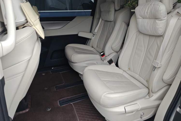 Used Buick GL8 New Energy 2024 Lu Zun Smart Edition 7-Seater Left Rear Seat