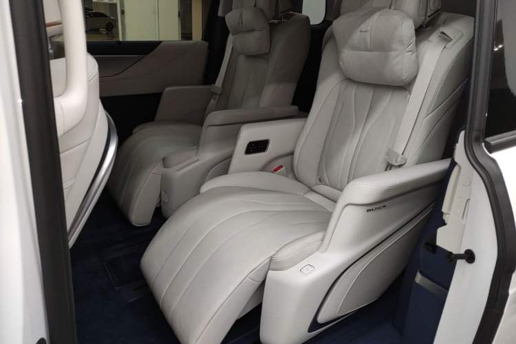 Used Buick GL8 New Energy 2024 Lu Zun Luxury Edition 6-Seater Left Rear Seat