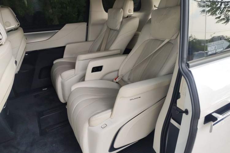 Used Buick GL8 New Energy 2024 Lu Zun Luxury Edition 7-Seater Left Rear Seat