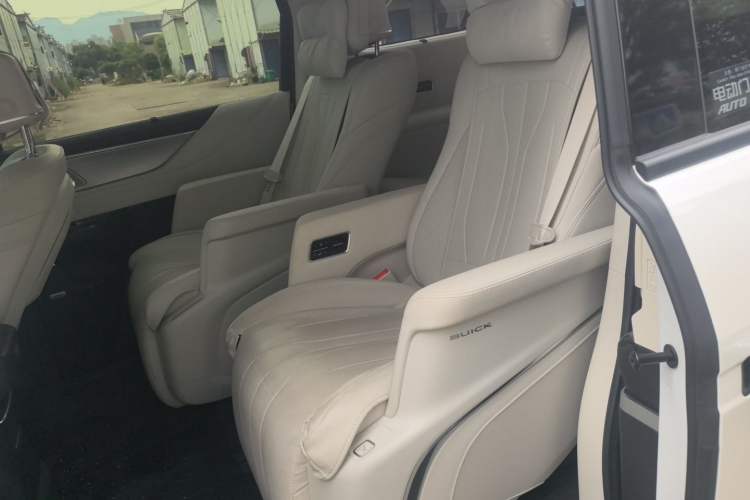 Used Buick GL8 New Energy 2024 Lu Zun Deluxe Edition 7-Seater Left Rear Seat