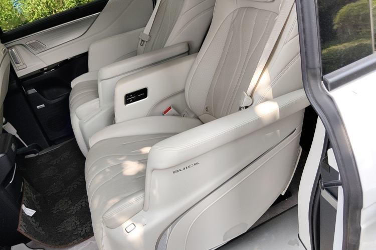 Used Buick GL8 New Energy 2024 Lu Zun Deluxe Edition 7-Seater Left Rear Seat