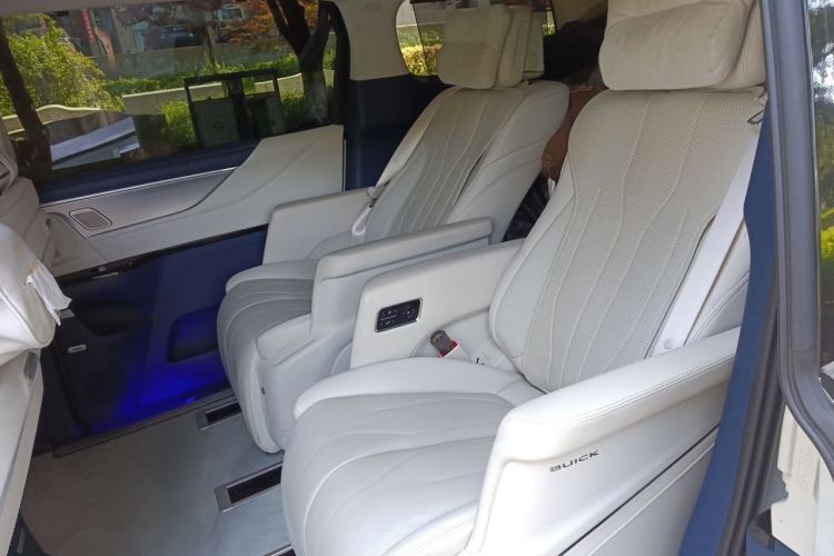 Used Buick GL8 New Energy 2024 Lu Zun Luxury Edition 7-Seater Left Rear Seat