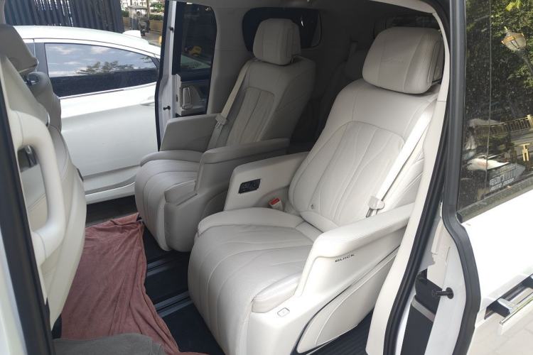 Used Buick GL8 New Energy 2024 Lu Zun Luxury Edition 7-Seater Left Rear Seat