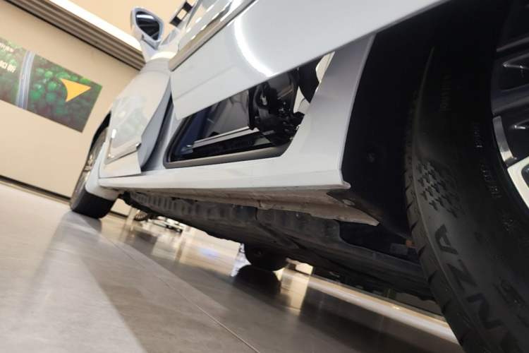 Used Buick GL8 New Energy 2024 Lu Zun Luxury Edition 7-Seater Left Side Sill