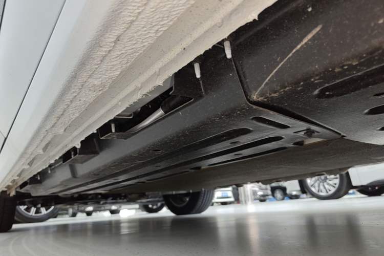 Used Buick GL8 New Energy 2024 Lu Zun Luxury Edition 6-Seater Left Side Sill