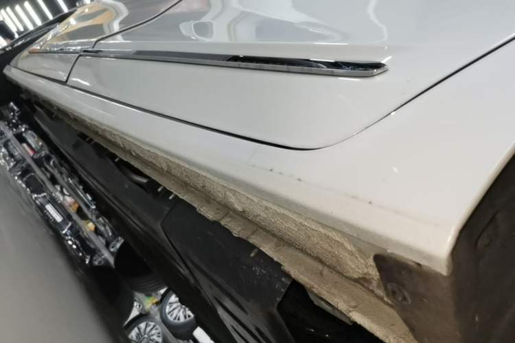 Used Buick GL8 New Energy 2024 Lu Zun Luxury Edition 7-Seater Left Side Sill