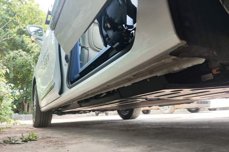 Used Buick GL8 New Energy 2024 Lu Zun Luxury Edition 7-Seater Left Side Sill