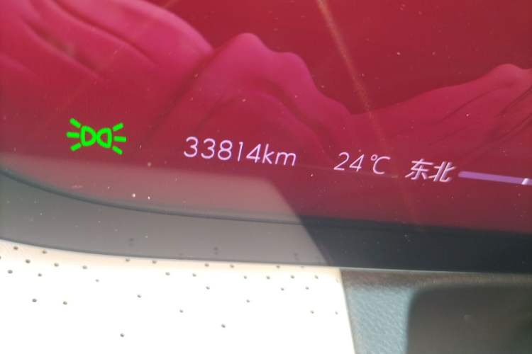 Used Buick GL8 New Energy 2024 Lu Zun Luxury Edition 6-Seater Odometer Close Up