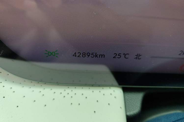 Used Buick GL8 New Energy 2024 Lu Zun Luxury Edition 7-Seater Odometer Close Up