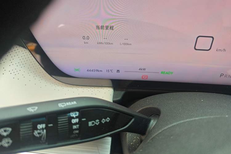 Used Buick GL8 New Energy 2024 Lu Zun Smart Edition 7-Seater Odometer Close Up