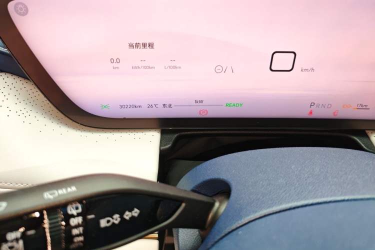 Used Buick GL8 New Energy 2024 Lu Zun Luxury Edition 7-Seater Odometer Close Up