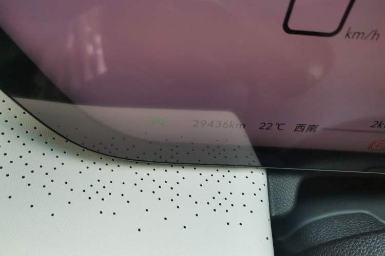 Used Buick GL8 New Energy 2024 Lu Zun Deluxe Edition 7-Seater Odometer Close Up